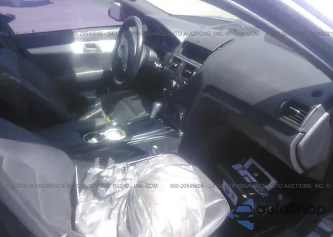 2009 Mercedes-Benz C 300 из США, поврежденный, VIN WDDGF54X19R075256